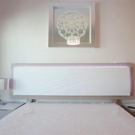 Rocha Prime - Bedzy Lux * Portimão